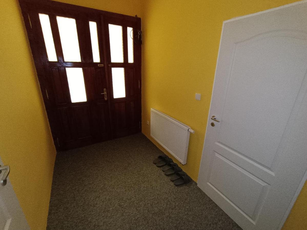 Apartman Horni Slavkov Hodinarstvi Exterior photo